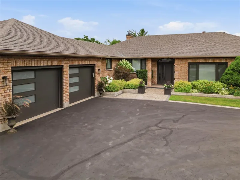 Overhead Doors by VGS Group at O'Neill (photo 13 of 15)