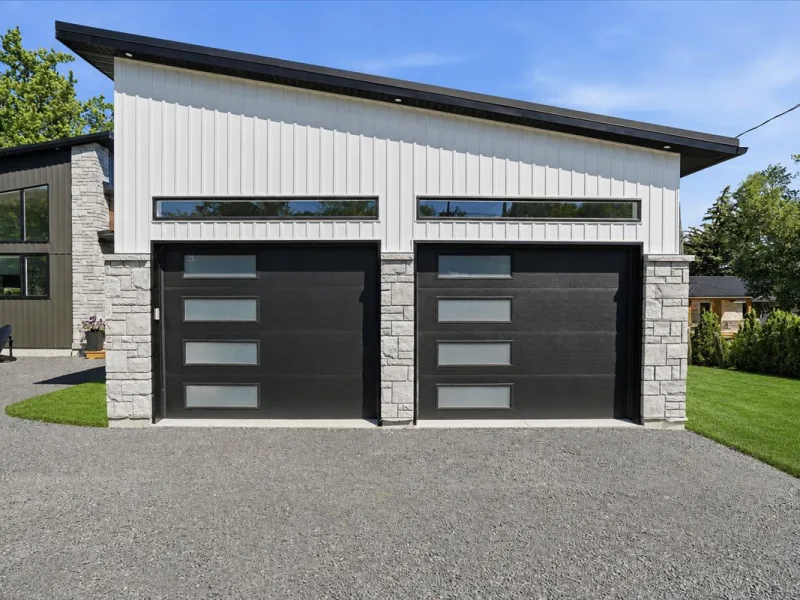 Overhead Doors by VGS Group at County Homes - Old Orchard (photo 4 of 4)